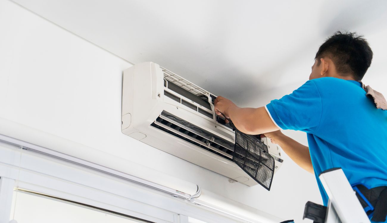 Dịch vụ vệ sinh điều hòa Điện Biên giá rẻ